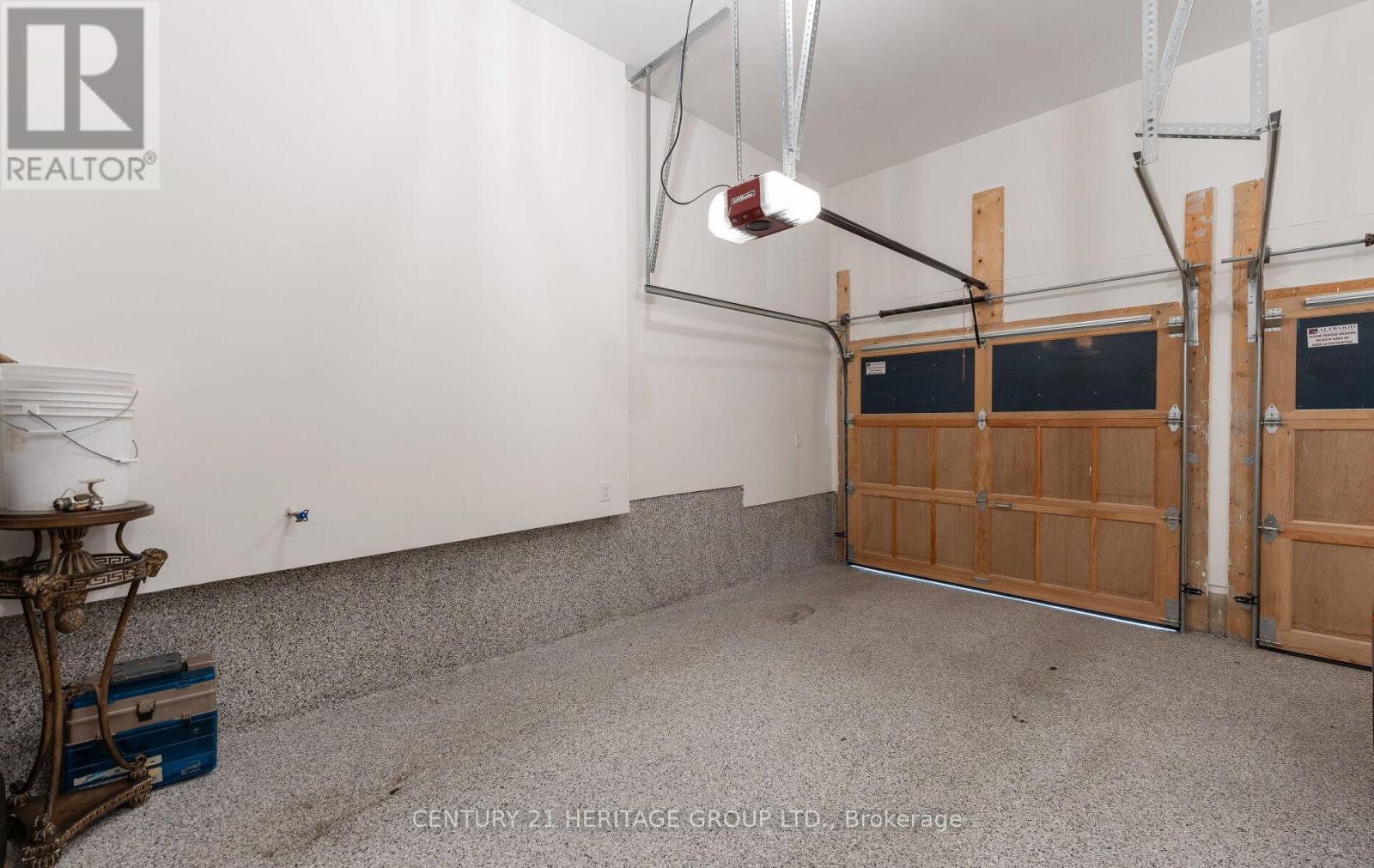 319 Danny Wheeler Boulevard, Georgina (Keswick North), Ontario  L4P 0K1 - Photo 32 - N12431102
