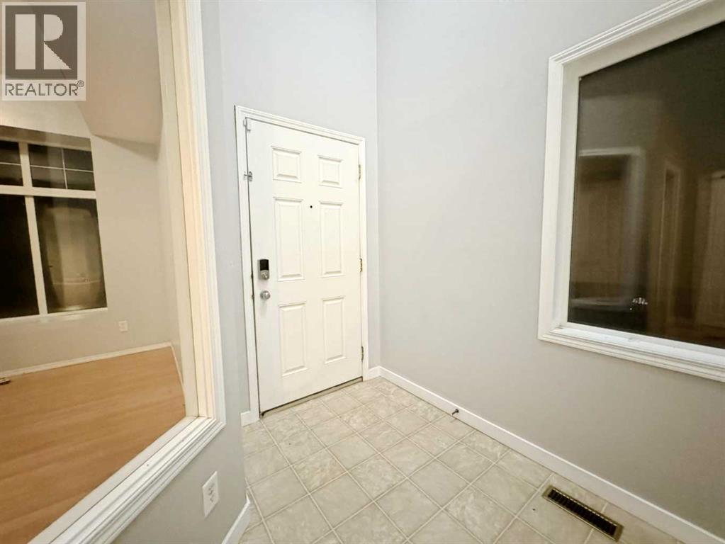 262 Luxstone Road Sw, Airdrie, Alberta  T4B 0J8 - Photo 3 - A2245422