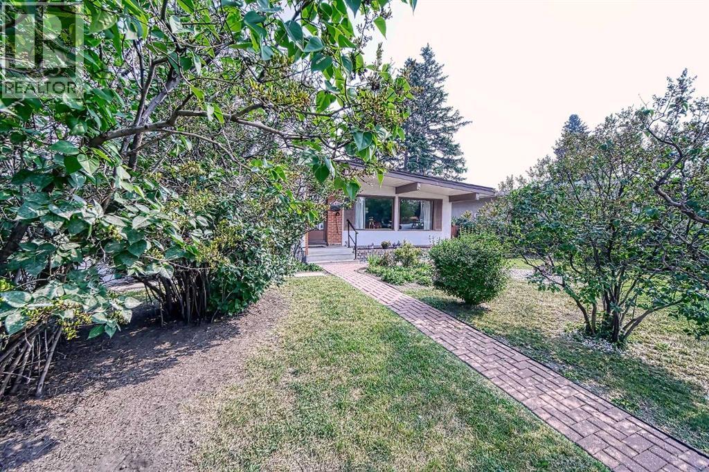 10212 8 Street Sw, Calgary, Alberta  T2W 0H1 - Photo 5 - A2254364
