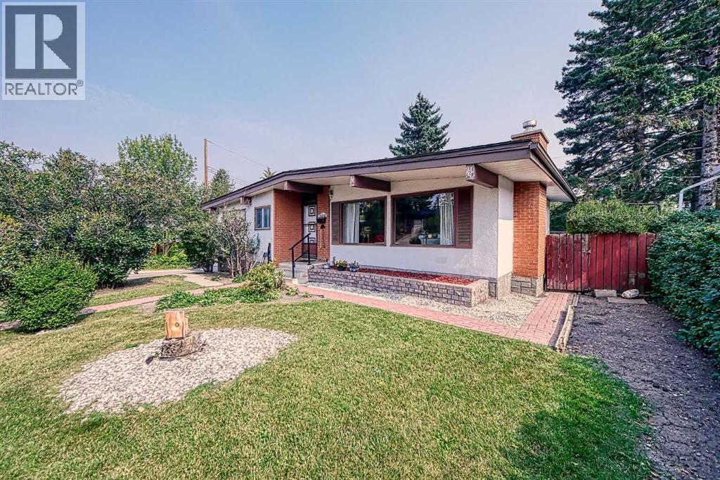 10212 8 Street Sw, Calgary, Alberta  T2W 0H1 - Photo 2 - A2254364