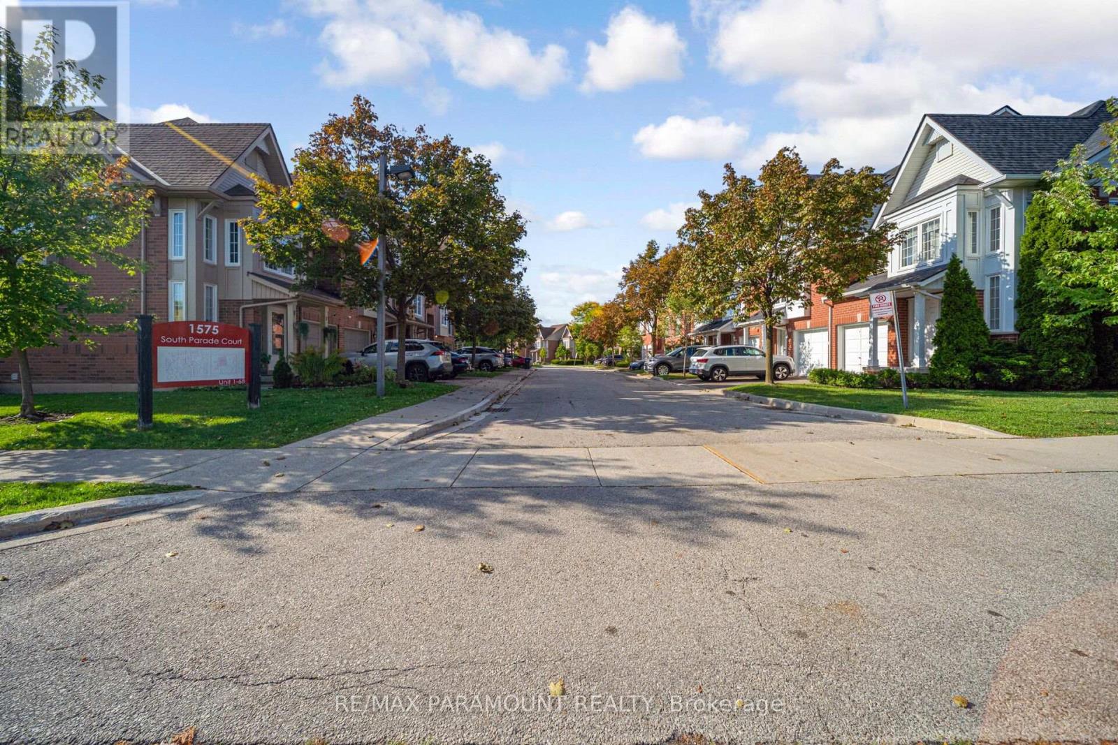 37 - 1575 South Parade Court, Mississauga, Ontario  L5M 6E9 - Photo 2 - W12431109