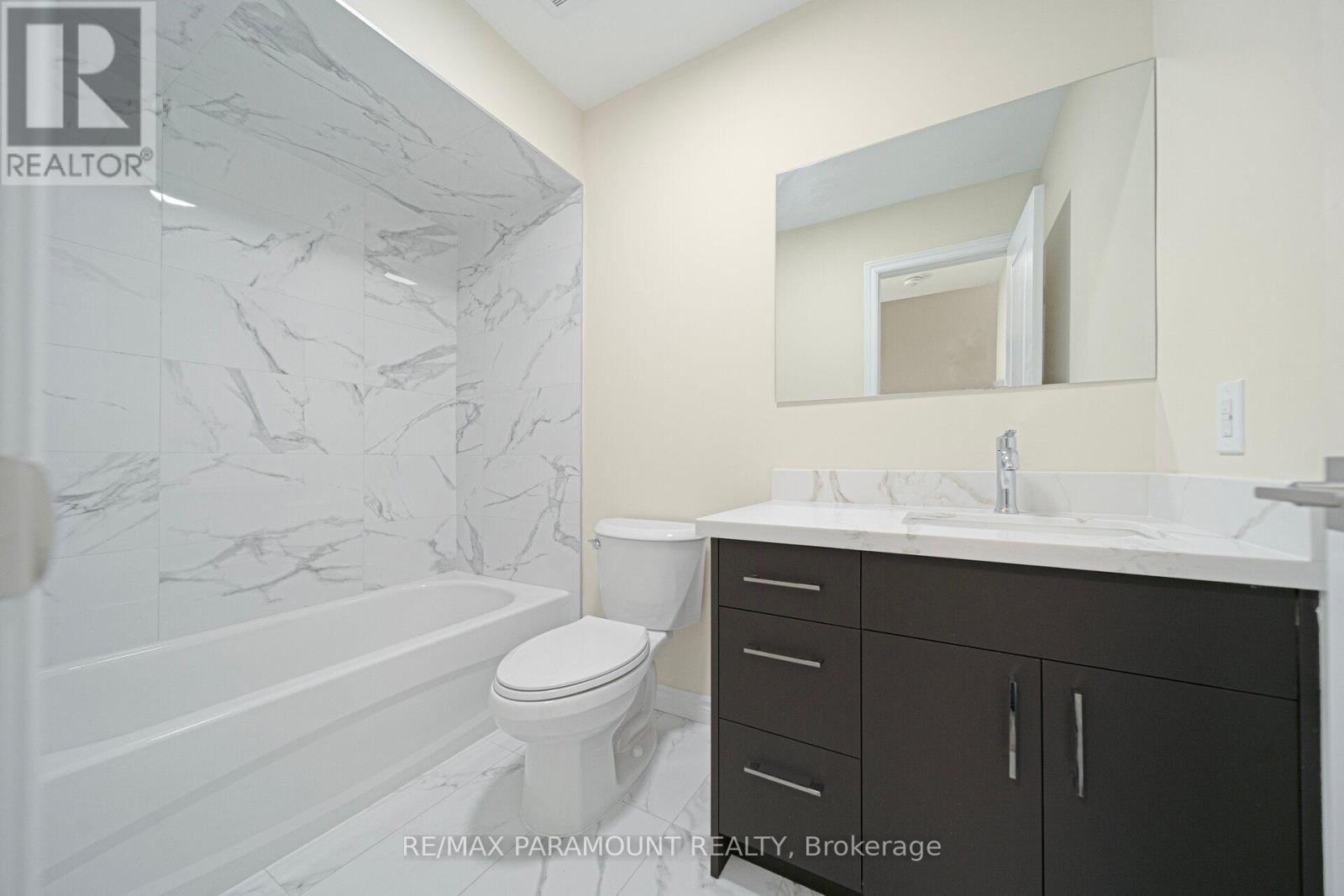 37 - 1575 South Parade Court, Mississauga, Ontario  L5M 6E9 - Photo 24 - W12431109