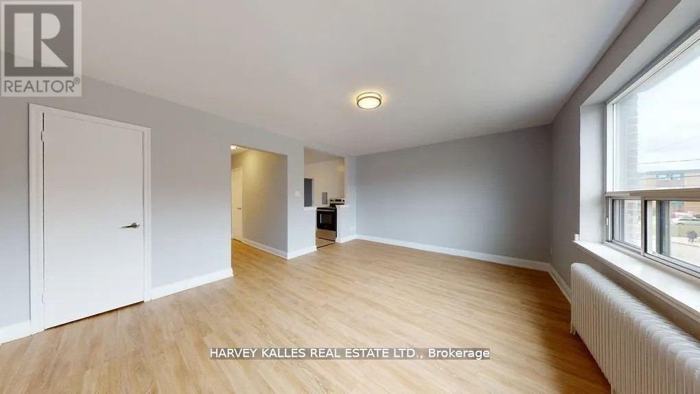 209 - 31 CLEARVIEW HEIGHTS, Toronto, Ontario