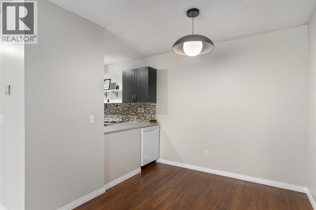 221, 101 Big Hill Way Se, Airdrie, Alberta  T4A 1Z7 - Photo 8 - A2238537