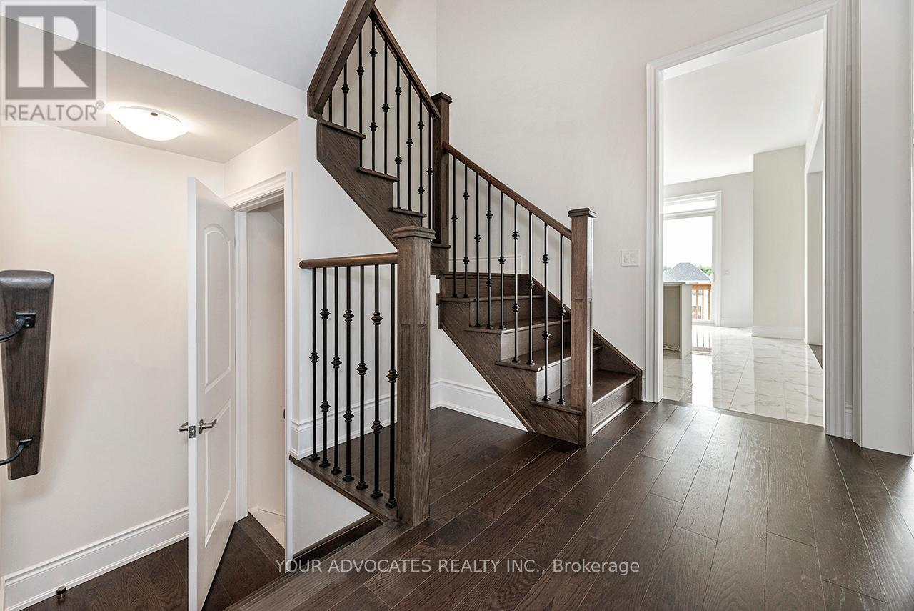 110 James Walker Avenue, Caledon, Ontario  L7C 4N1 - Photo 28 - W12430044