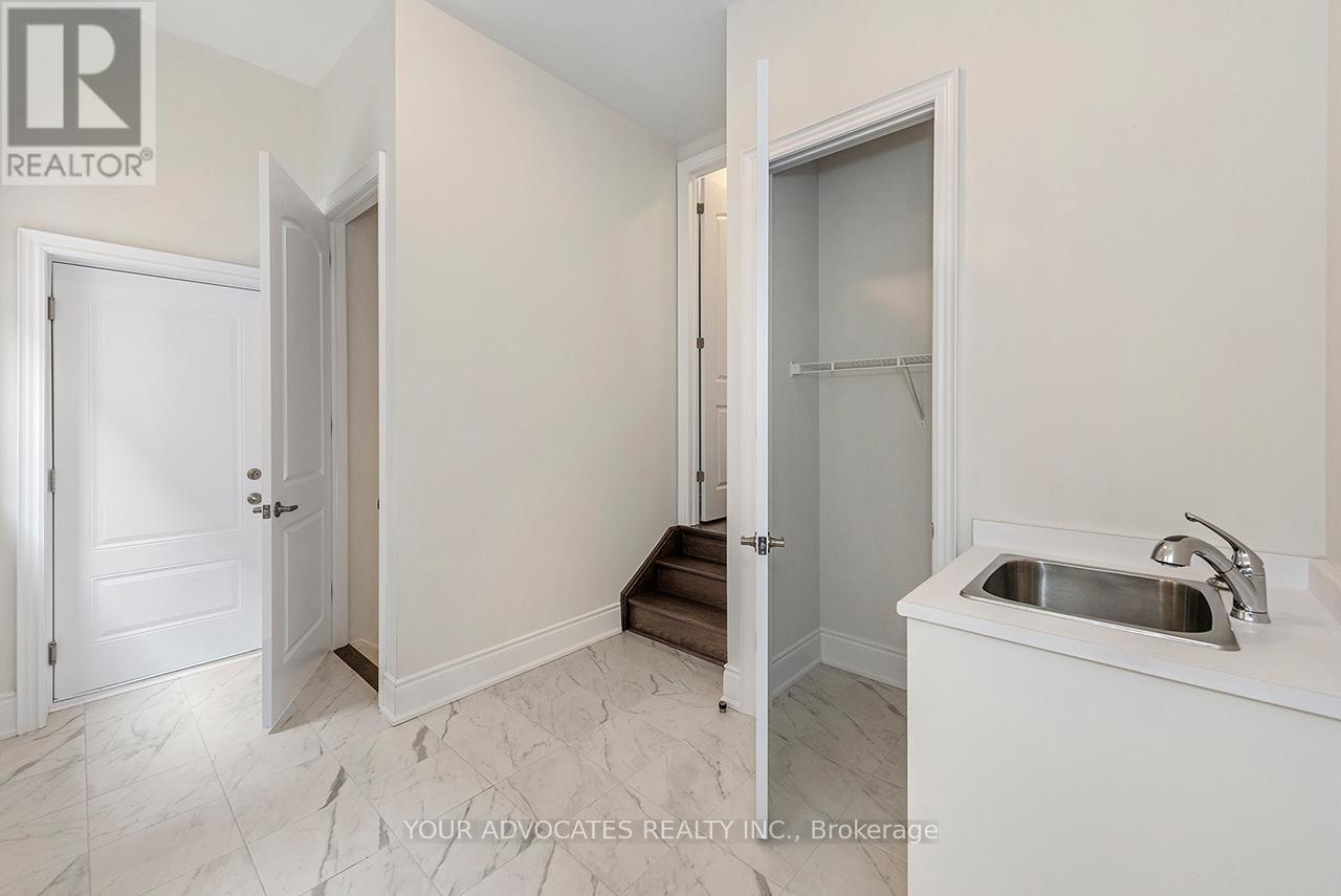 110 James Walker Avenue, Caledon, Ontario  L7C 4N1 - Photo 25 - W12430044