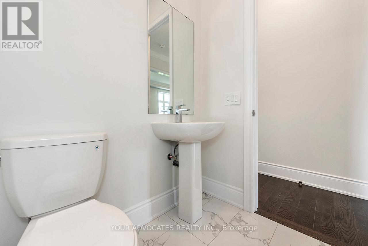 110 James Walker Avenue, Caledon, Ontario  L7C 4N1 - Photo 22 - W12430044