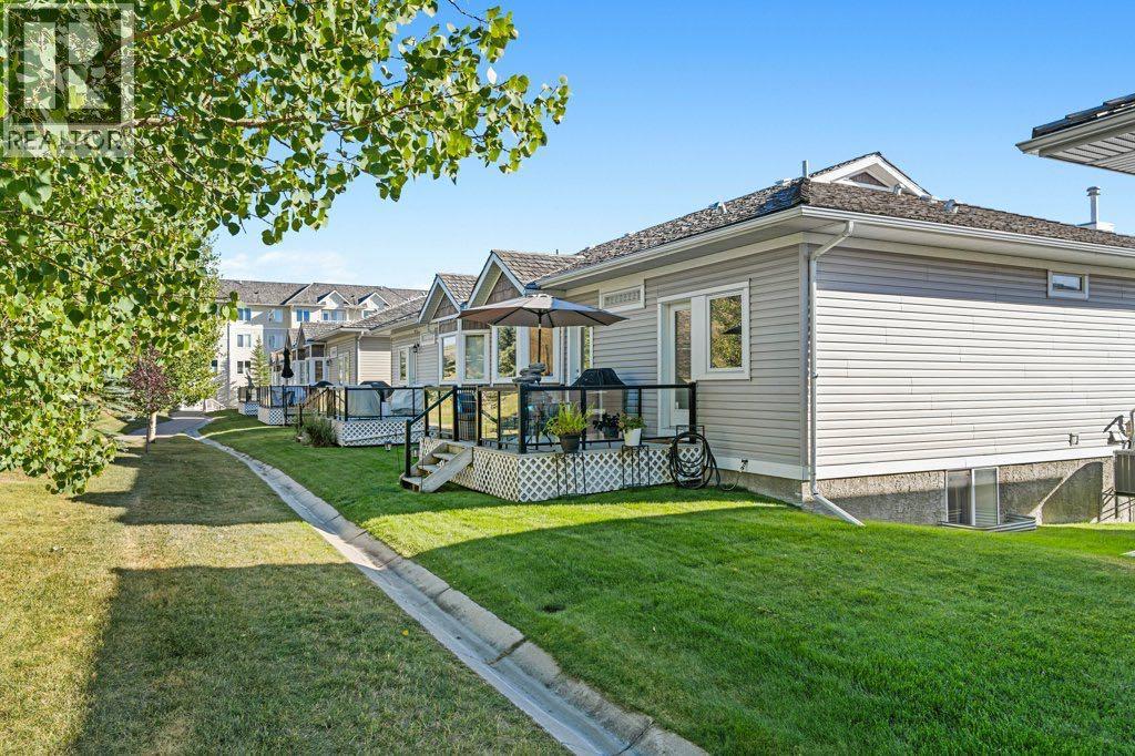 528 Rocky Vista Gardens Nw, Calgary, Alberta  T3G 0B7 - Photo 35 - A2259681