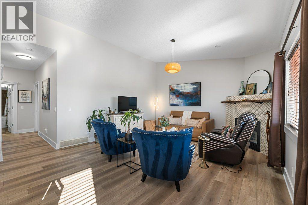 528 Rocky Vista Gardens Nw, Calgary, Alberta  T3G 0B7 - Photo 13 - A2259681