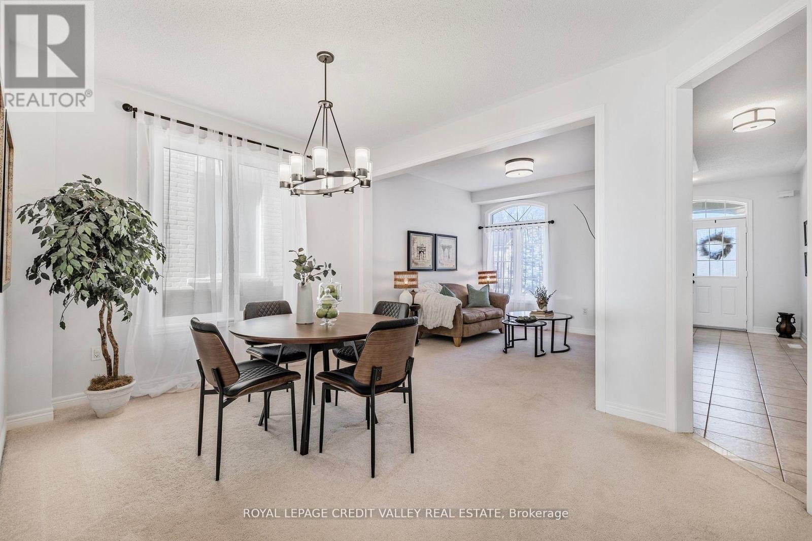 14 Larande Court, Brampton, Ontario  L6Y 0M3 - Photo 11 - W12431119