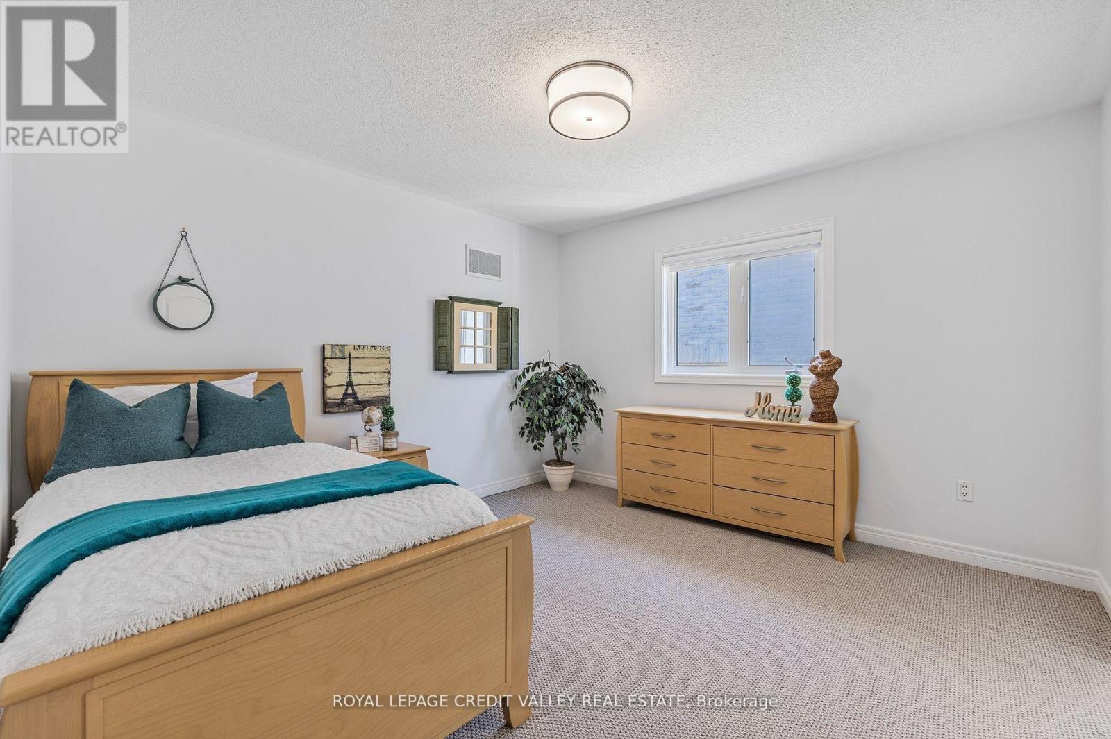 14 Larande Court, Brampton, Ontario  L6Y 0M3 - Photo 32 - W12431119
