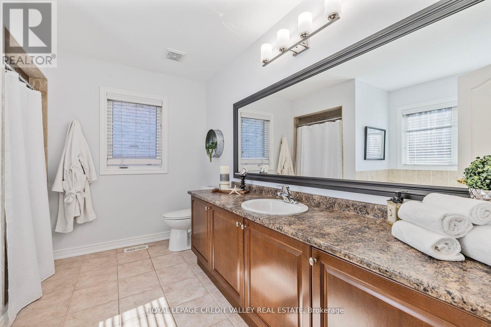 14 Larande Court, Brampton, Ontario  L6Y 0M3 - Photo 37 - W12431119