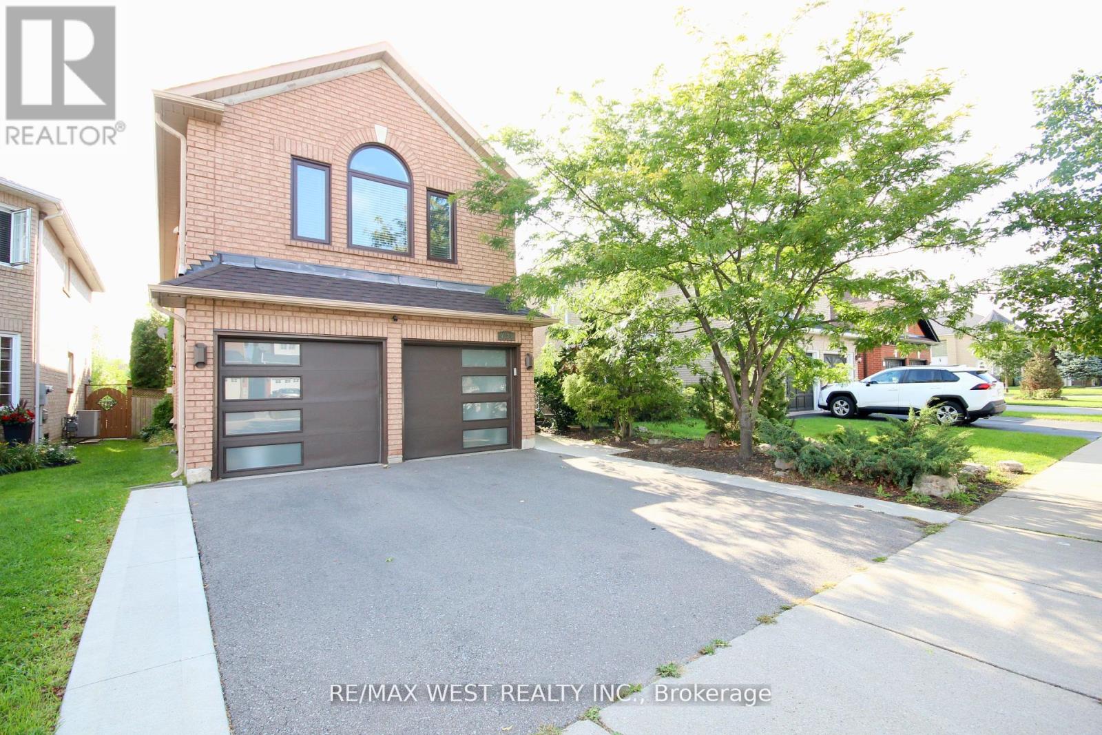 7374 BLACK WALNUT TRAIL, Mississauga, Ontario