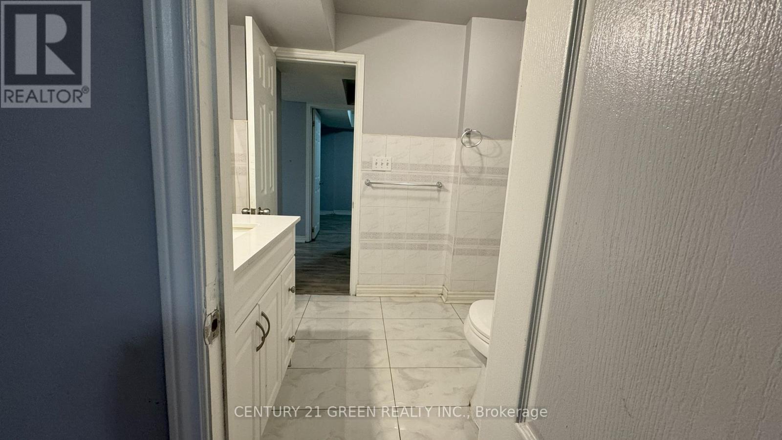 Lower - 8 Natalie Court, Brampton, Ontario  L6S 5T8 - Photo 12 - W12431131