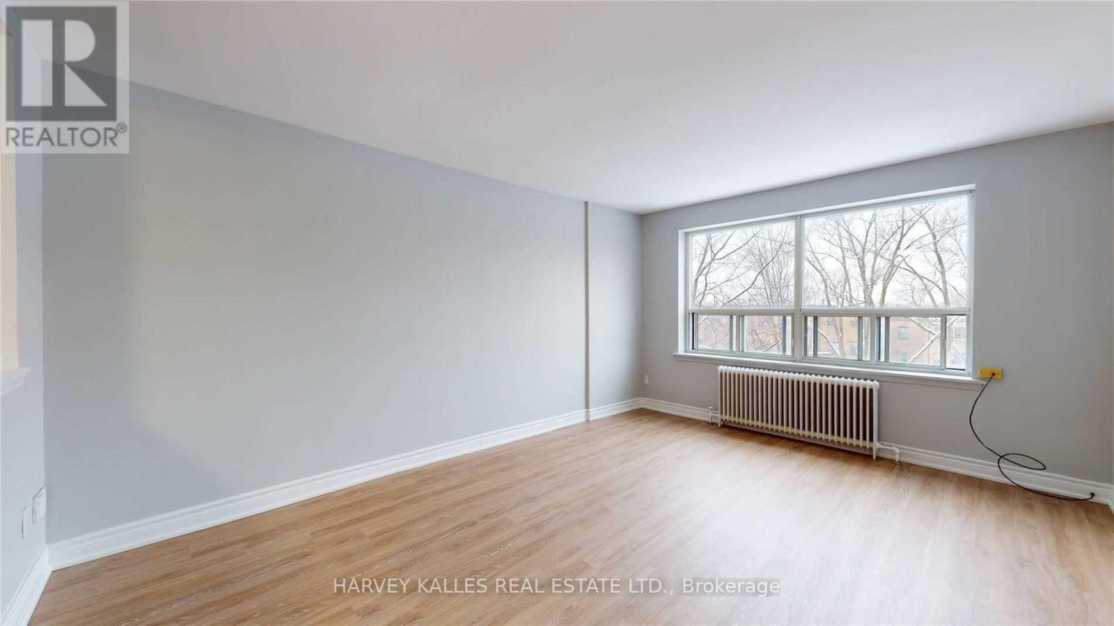 111 - 31 CLEARVIEW HEIGHTS, Toronto, Ontario