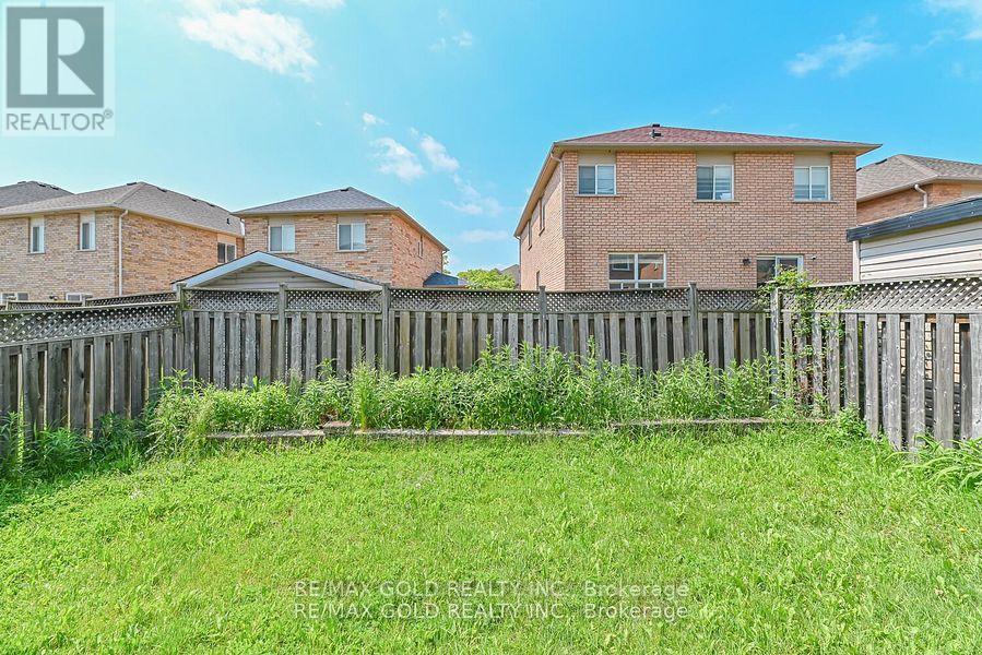 14 Topiary Lane, Brampton, Ontario  L7A 2K6 - Photo 41 - W12431142