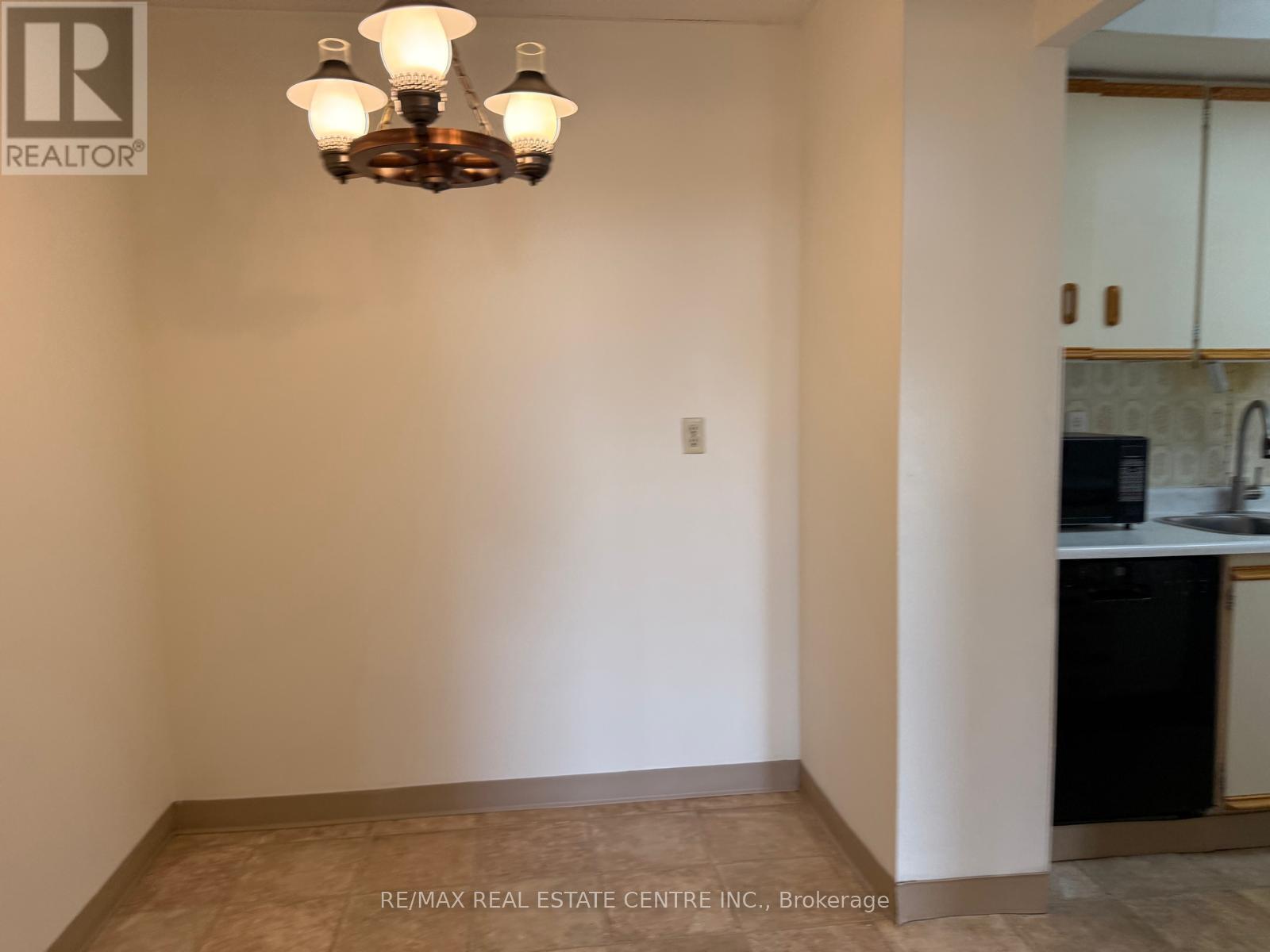704 - 3100 Kirwin Avenue, Mississauga, Ontario  L5A 3S6 - Photo 34 - W12341827