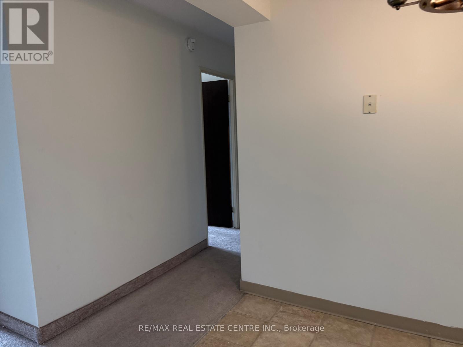 704 - 3100 Kirwin Avenue, Mississauga, Ontario  L5A 3S6 - Photo 37 - W12341827
