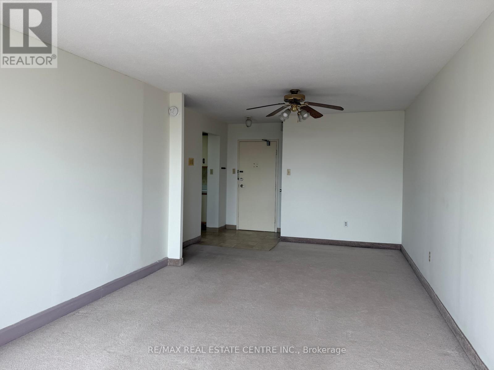 704 - 3100 Kirwin Avenue, Mississauga, Ontario  L5A 3S6 - Photo 5 - W12341827