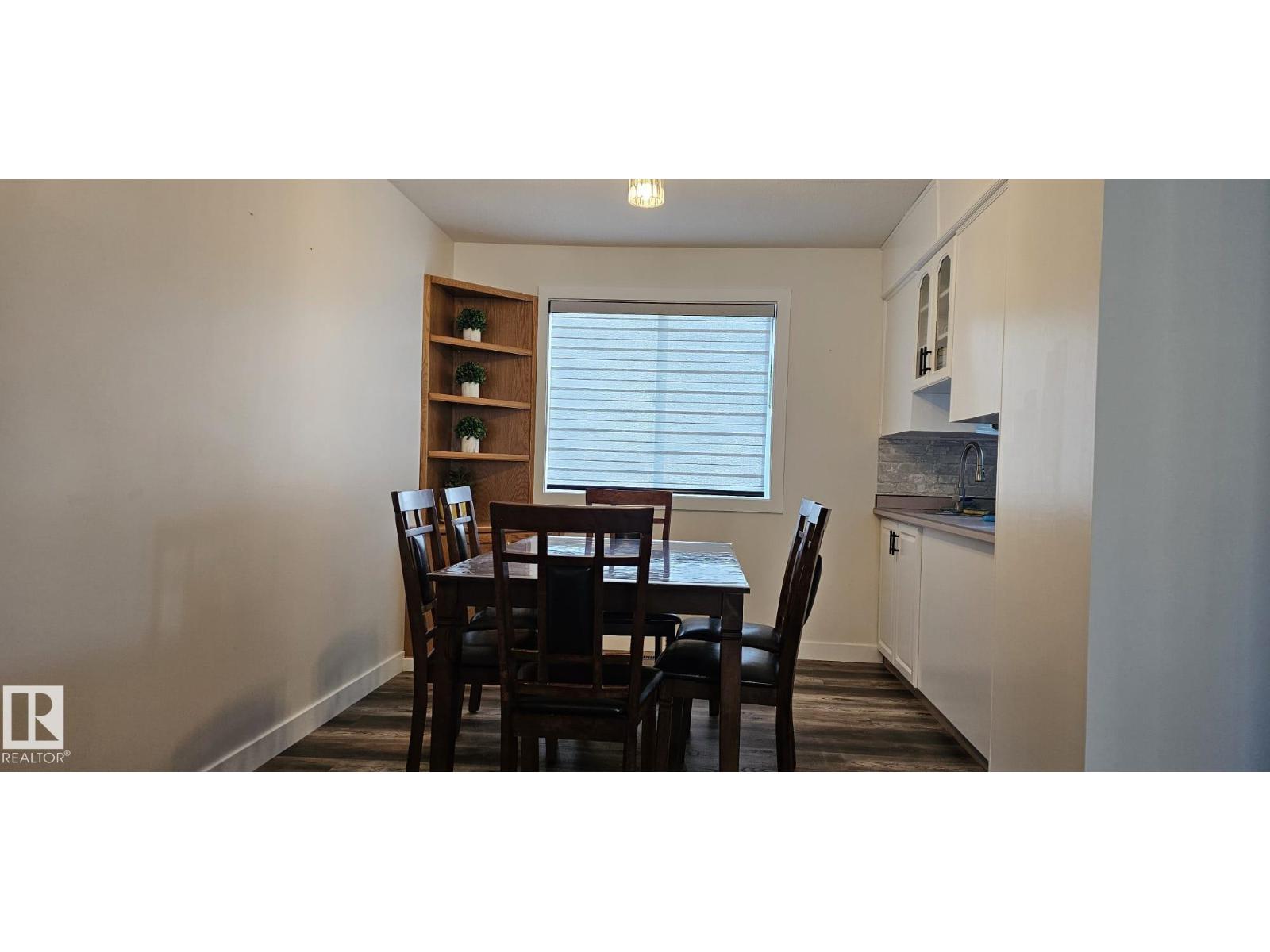 4514 56 Av, Barrhead, Alberta  T7N 1K6 - Photo 4 - E4459906