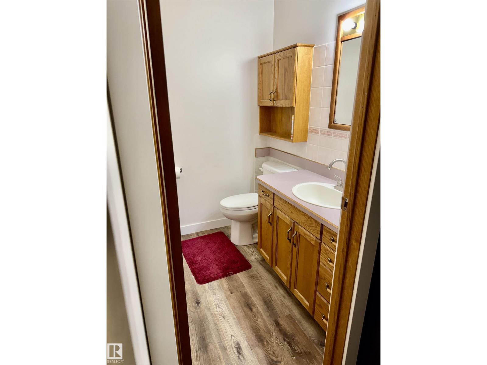 4514 56 Av, Barrhead, Alberta  T7N 1K6 - Photo 8 - E4459906