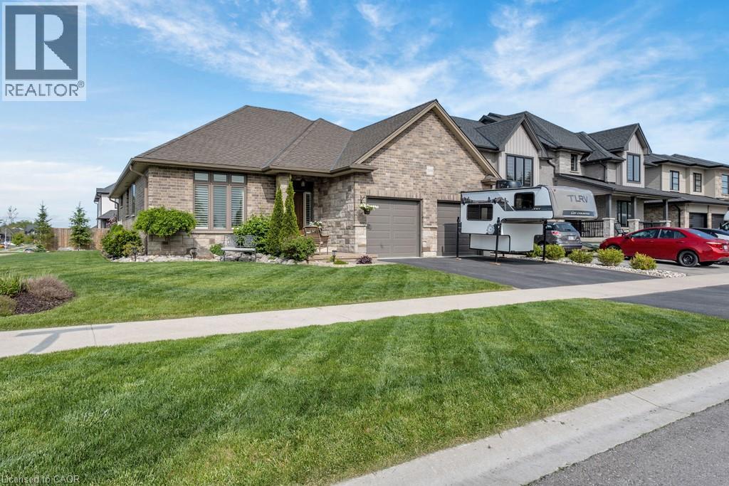 100 Tamarack Boulevard, Woodstock, Ontario  N4S 0E2 - Photo 2 - 40770223