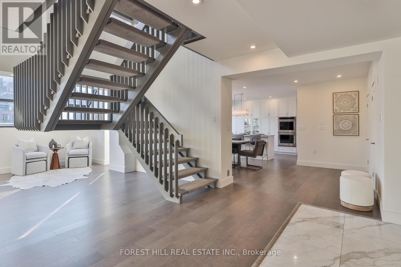 603 - 18a Hazelton Avenue, Toronto, Ontario  M5R 2E2 - Photo 11 - C12431144