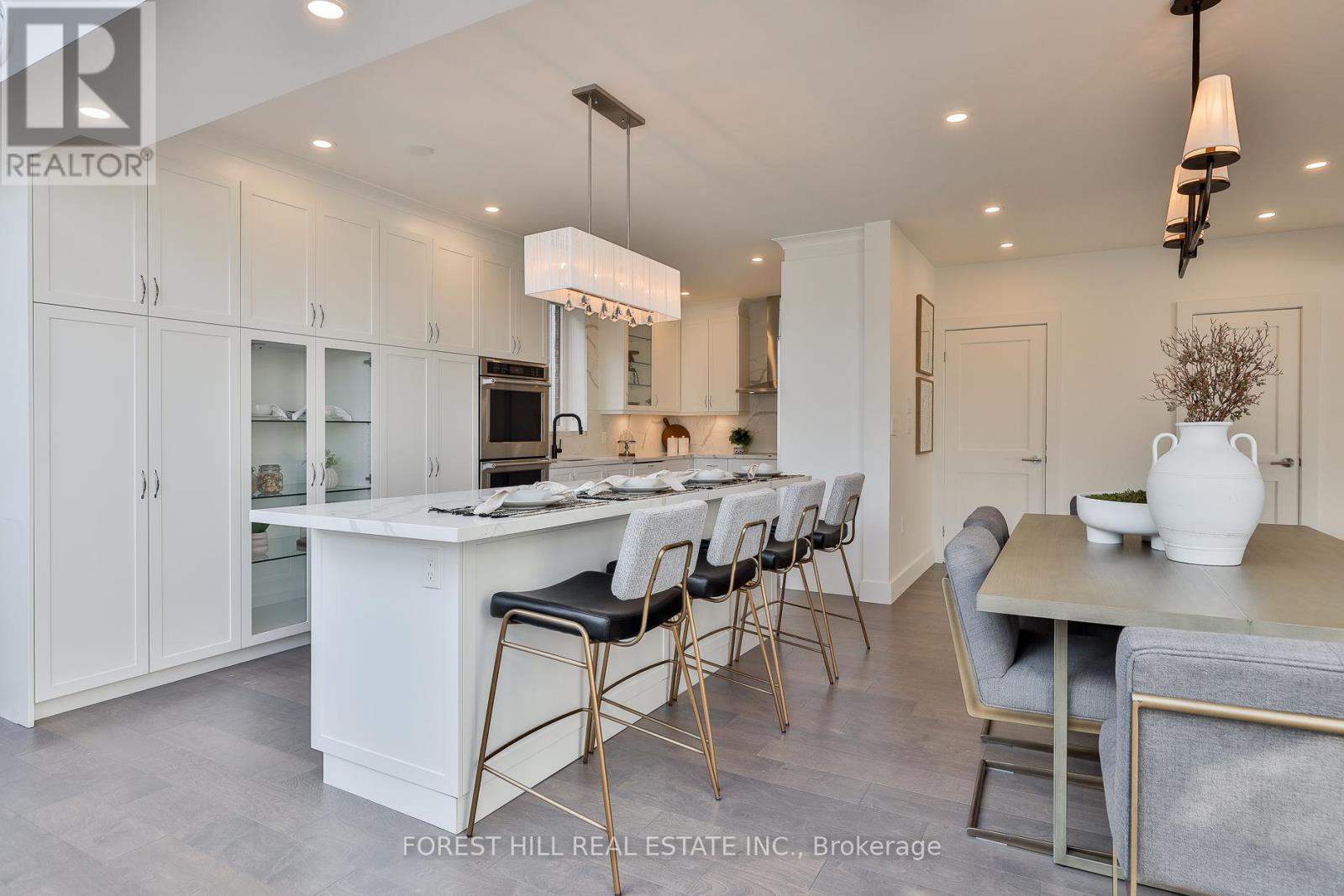 603 - 18a Hazelton Avenue, Toronto, Ontario  M5R 2E2 - Photo 17 - C12431144