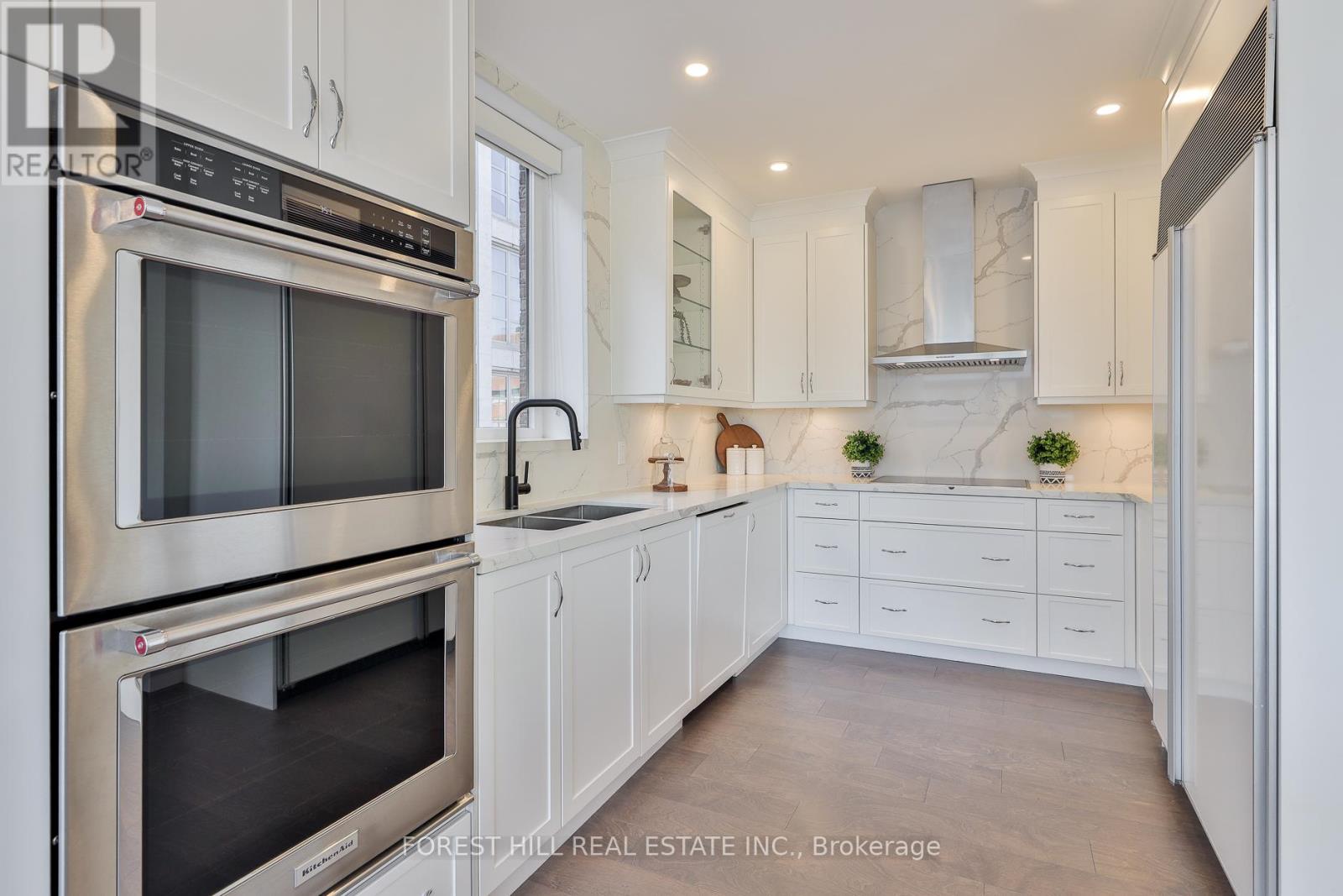 603 - 18a Hazelton Avenue, Toronto, Ontario  M5R 2E2 - Photo 20 - C12431144