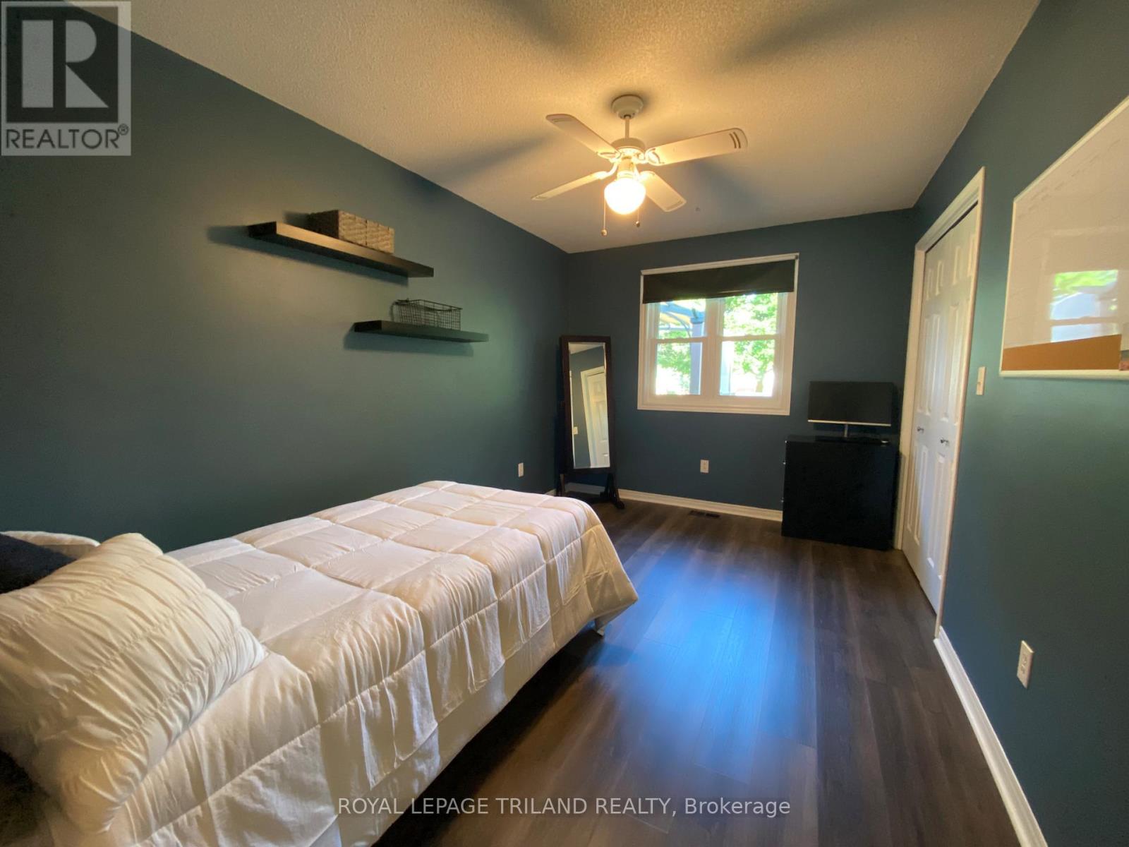 178 Pearl Street, Lambton Shores, Ontario  N0M 2N0 - Photo 21 - X12419511