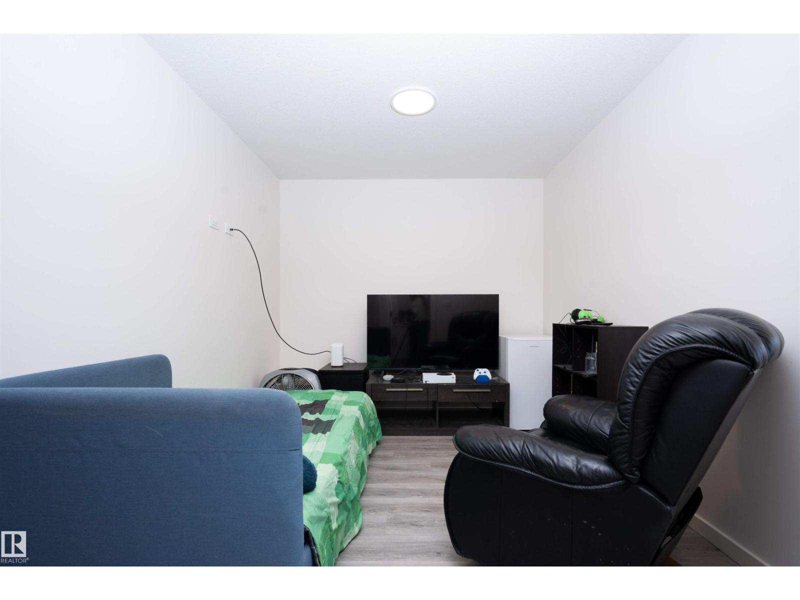 1235 Podersky Wd Sw, Edmonton, Alberta  T6W 4W3 - Photo 10 - E4459882