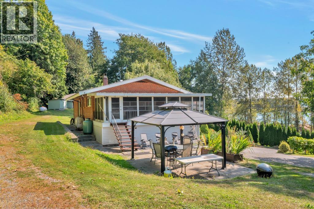 9370 263 Street, Maple Ridge, British Columbia  V2W 1K3 - Photo 2 - R3051722