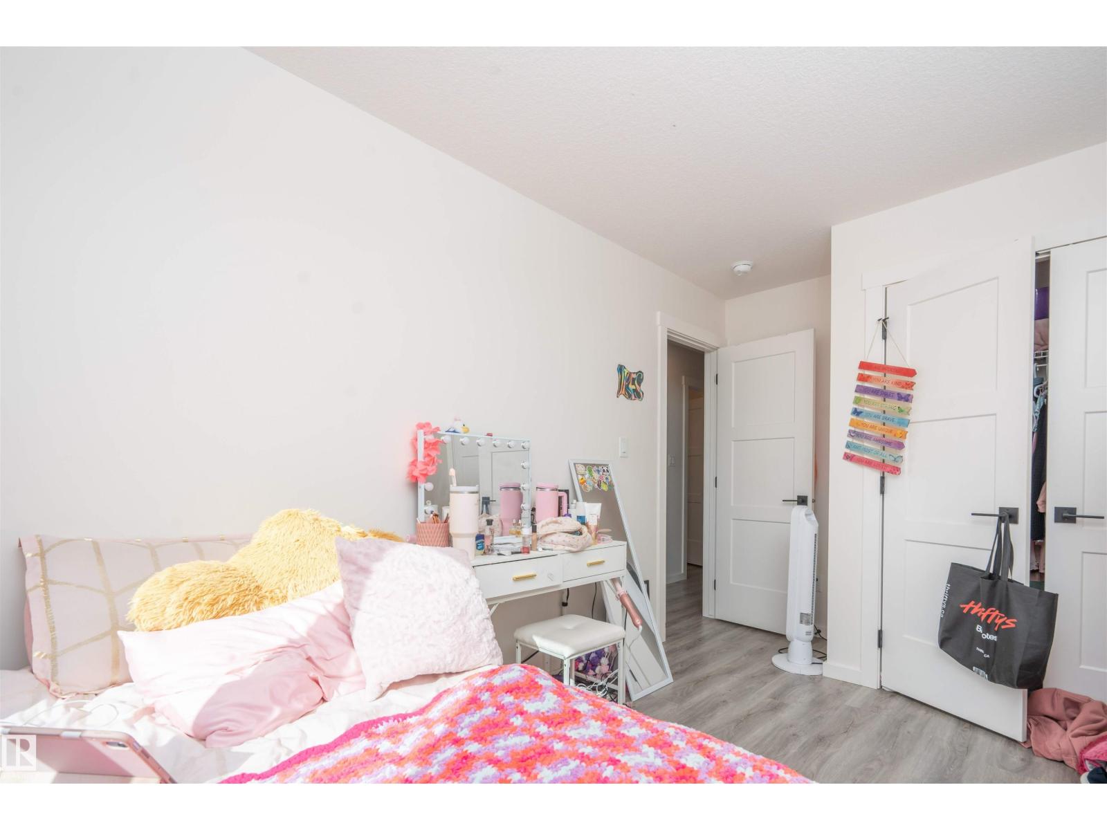 1235 Podersky Wd Sw, Edmonton, Alberta  T6W 4W3 - Photo 16 - E4459882