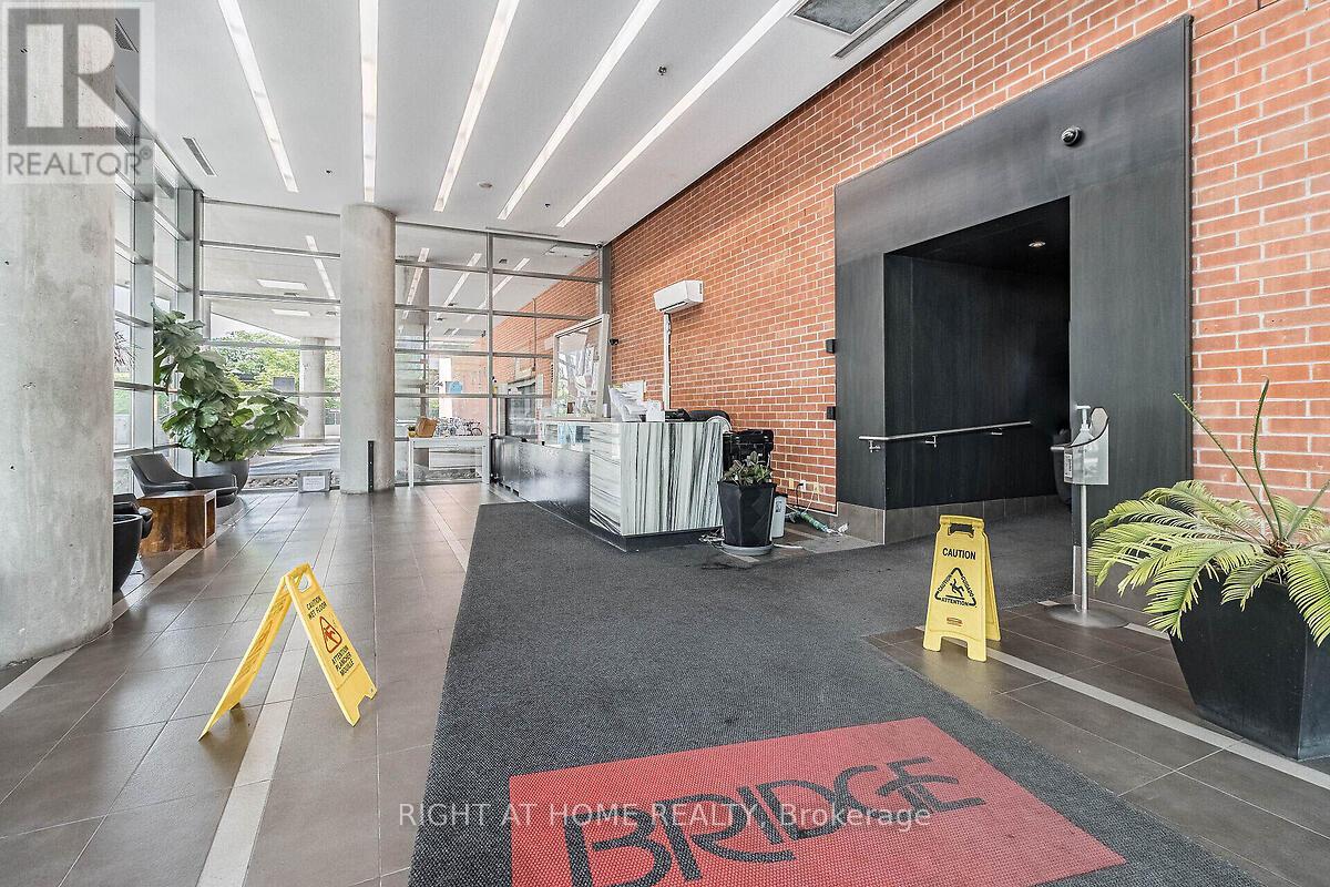 318 - 38 Joe Shuster Way, Toronto, Ontario  M6K 0A5 - Photo 3 - W12431148