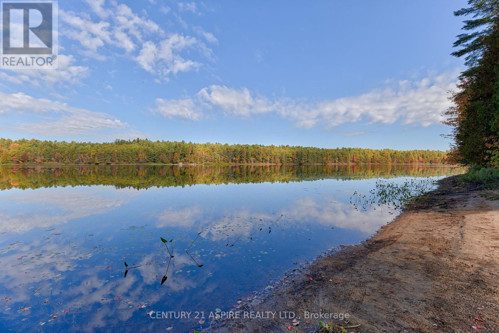 542 A Rantz Road, Petawawa, Ontario  K8H 2W8 - Photo 14 - X12431170