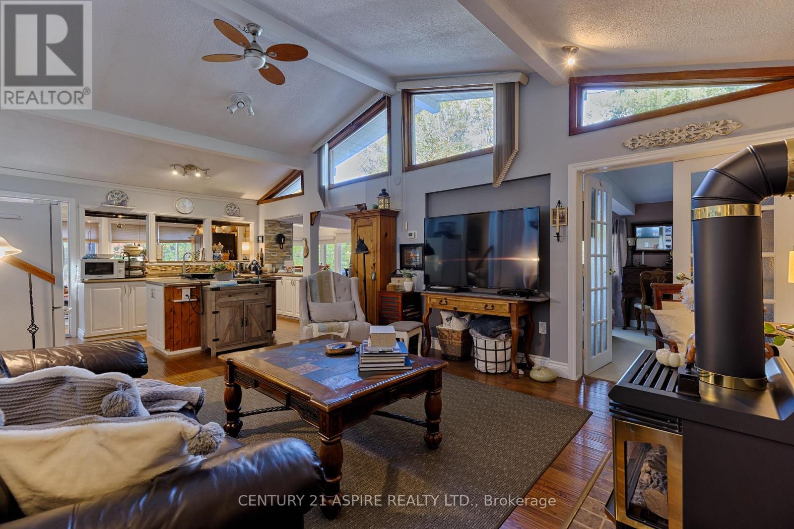 542 A Rantz Road, Petawawa, Ontario  K8H 2W8 - Photo 29 - X12431170