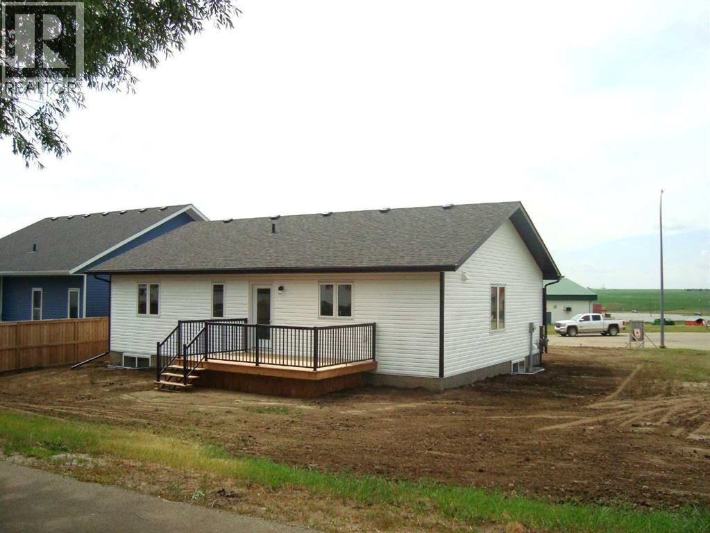 2 Evron Place, Trochu, Alberta  T0M 2C0 - Photo 4 - A2150555