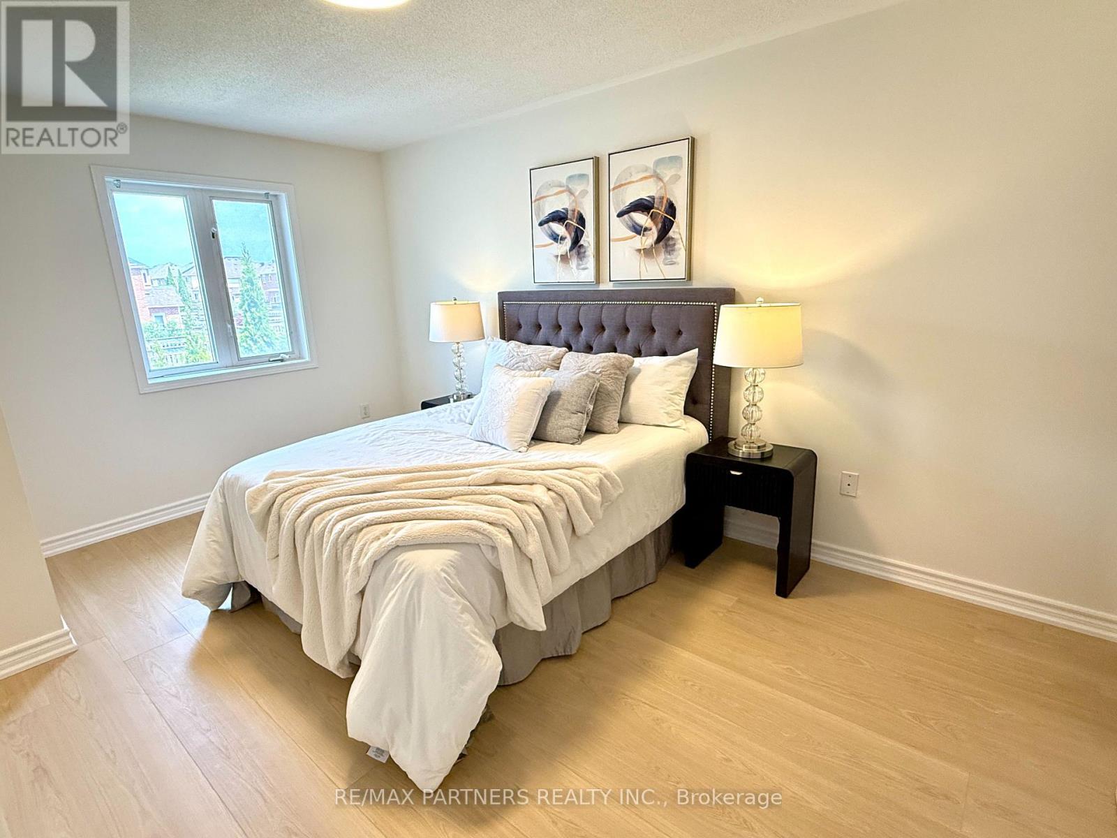 516 Bur Oak Avenue, Markham, Ontario  L6C 3A9 - Photo 18 - N12427583