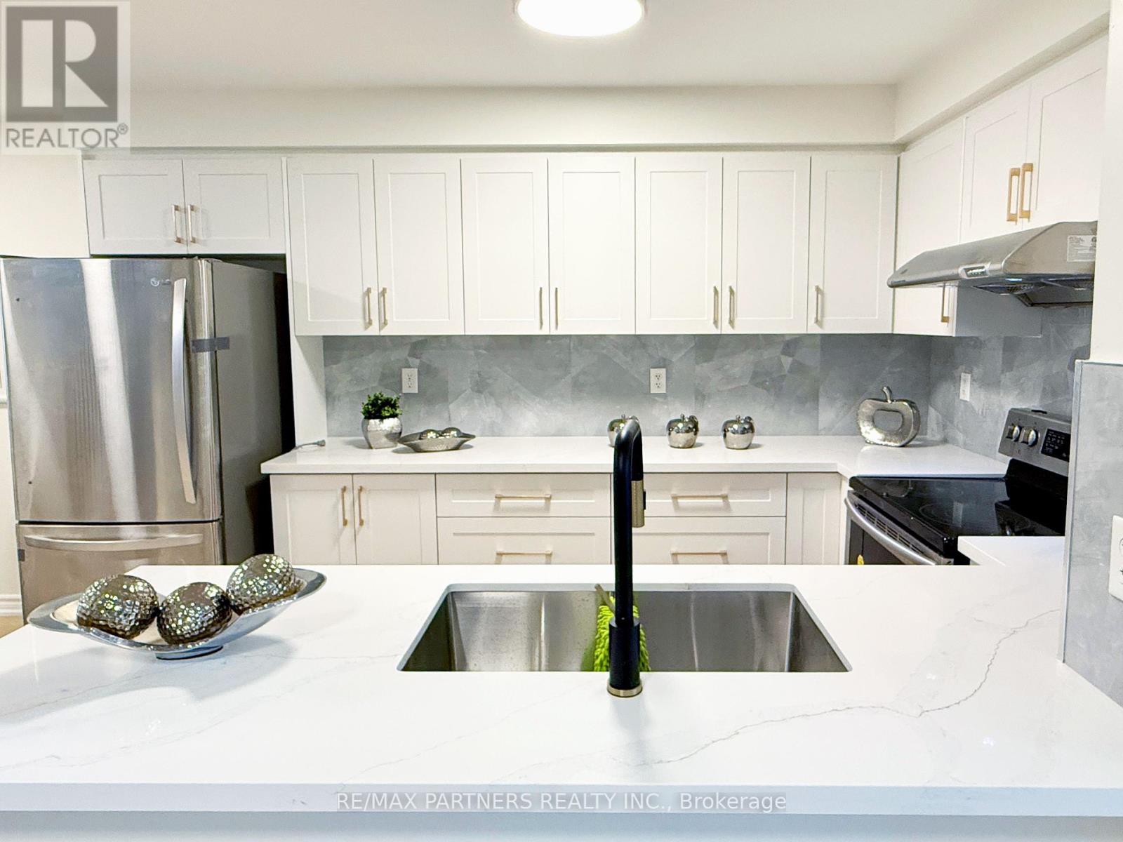 516 BUR OAK AVENUE, Markham, Ontario