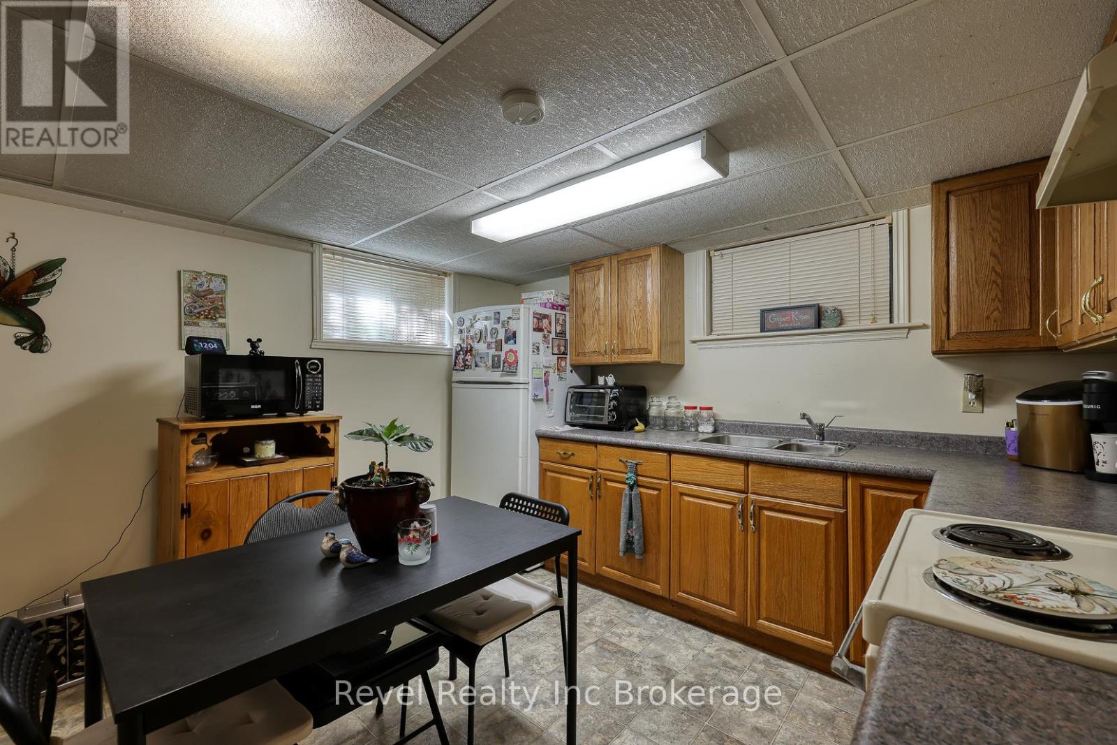 18 First Avenue, Brantford, Ontario  N3S 6R9 - Photo 19 - X12414682