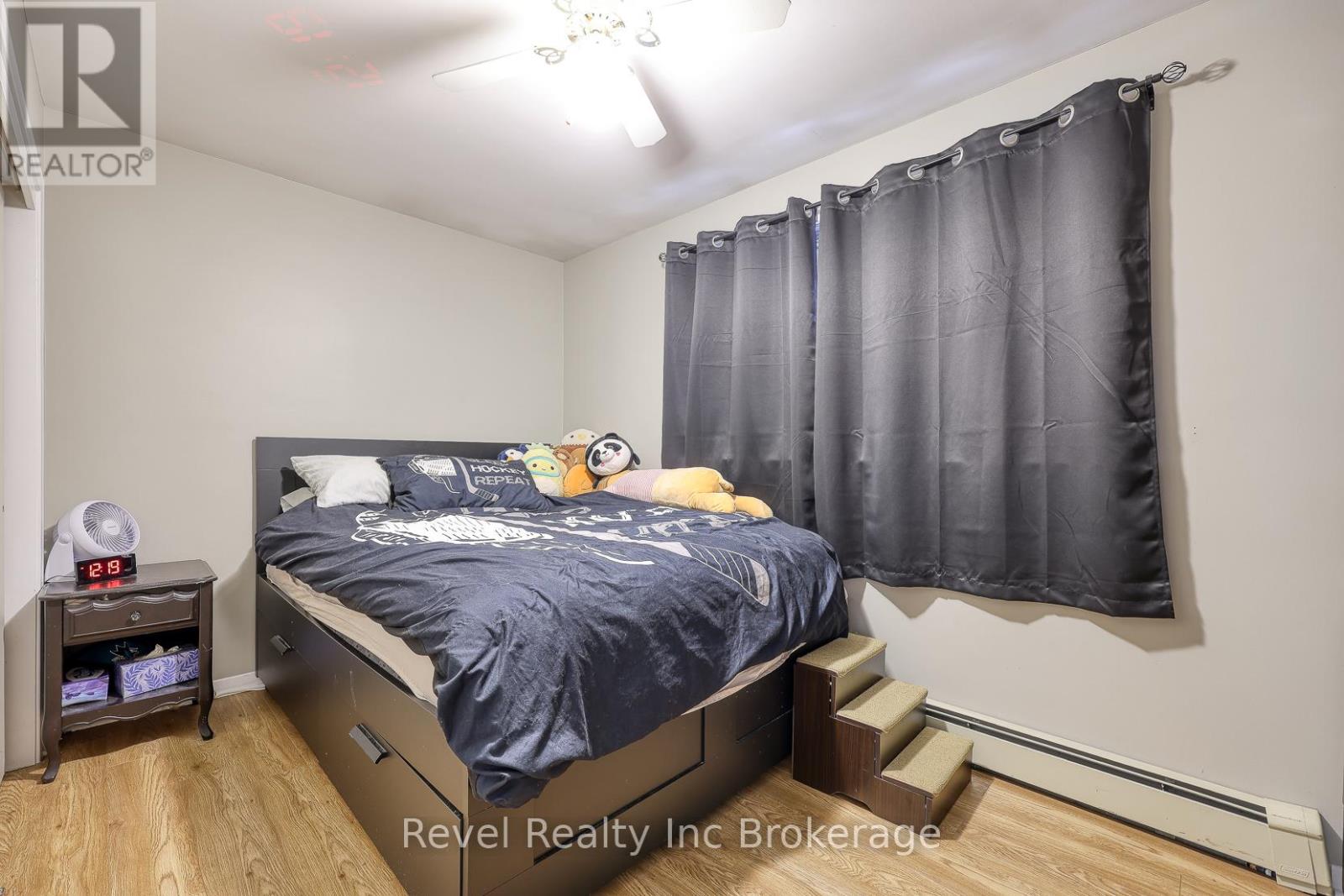 18 First Avenue, Brantford, Ontario  N3S 6R9 - Photo 12 - X12414682