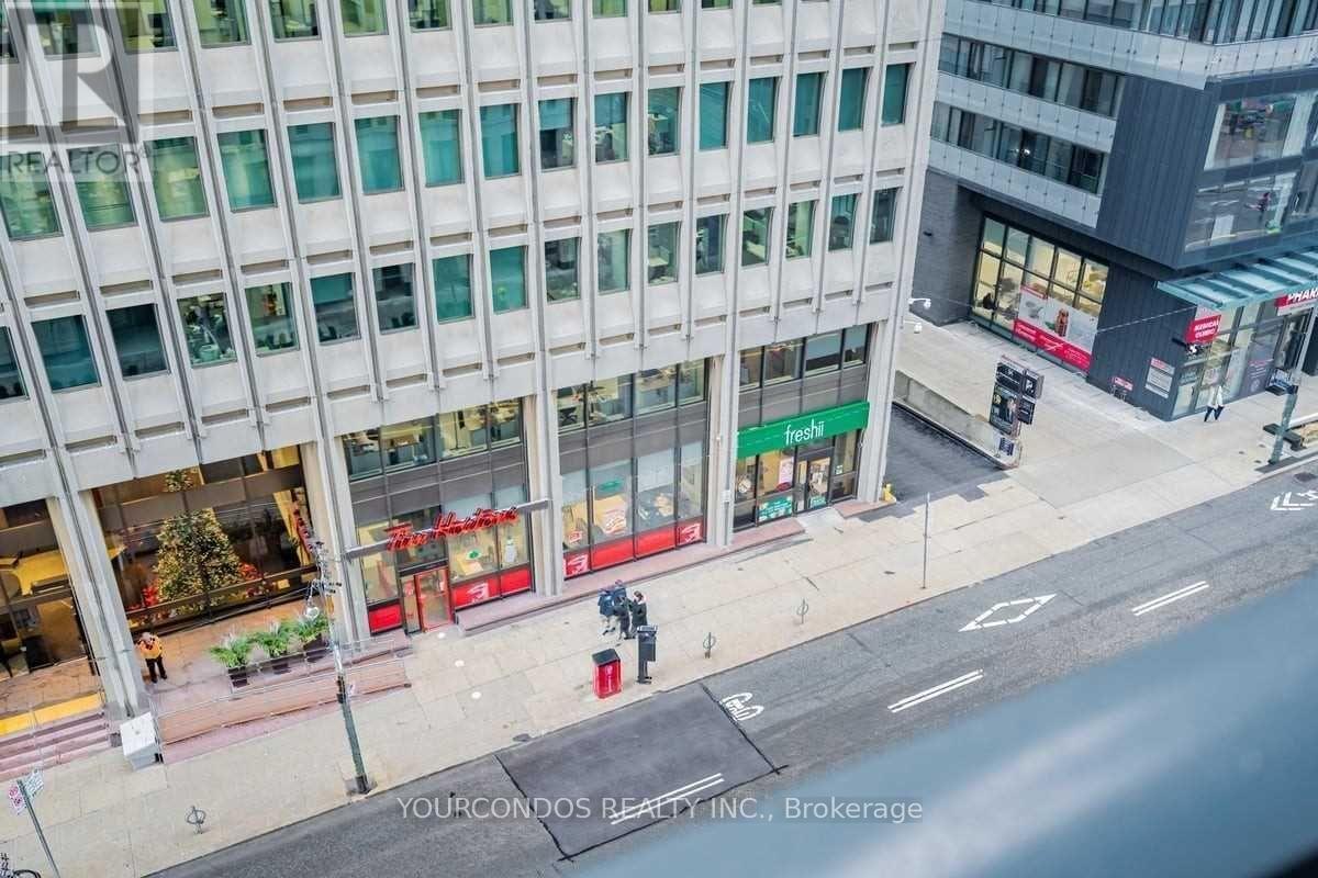 718 - 955 Bay Street, Toronto, Ontario  M5S 0C6 - Photo 21 - C12431174