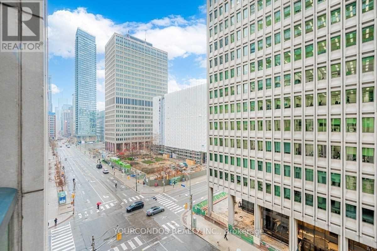 718 - 955 Bay Street, Toronto, Ontario  M5S 0C6 - Photo 22 - C12431174