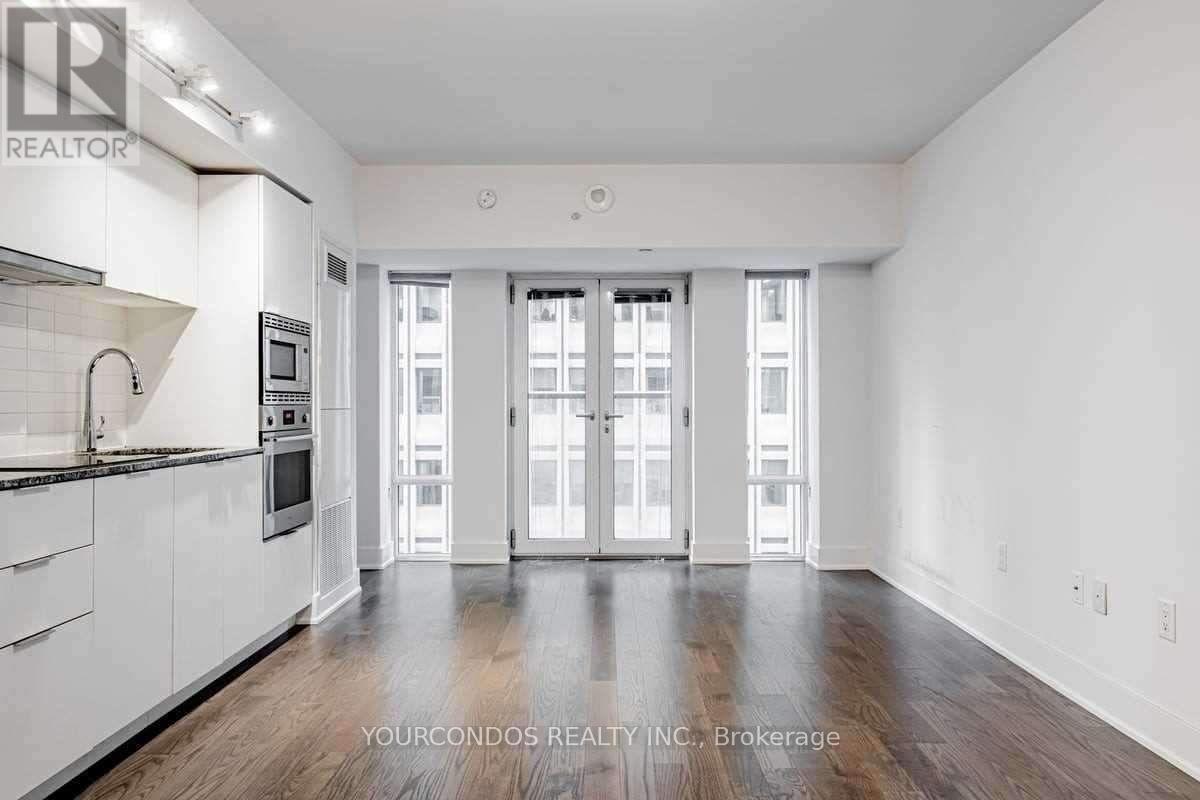 718 - 955 Bay Street, Toronto, Ontario  M5S 0C6 - Photo 8 - C12431174