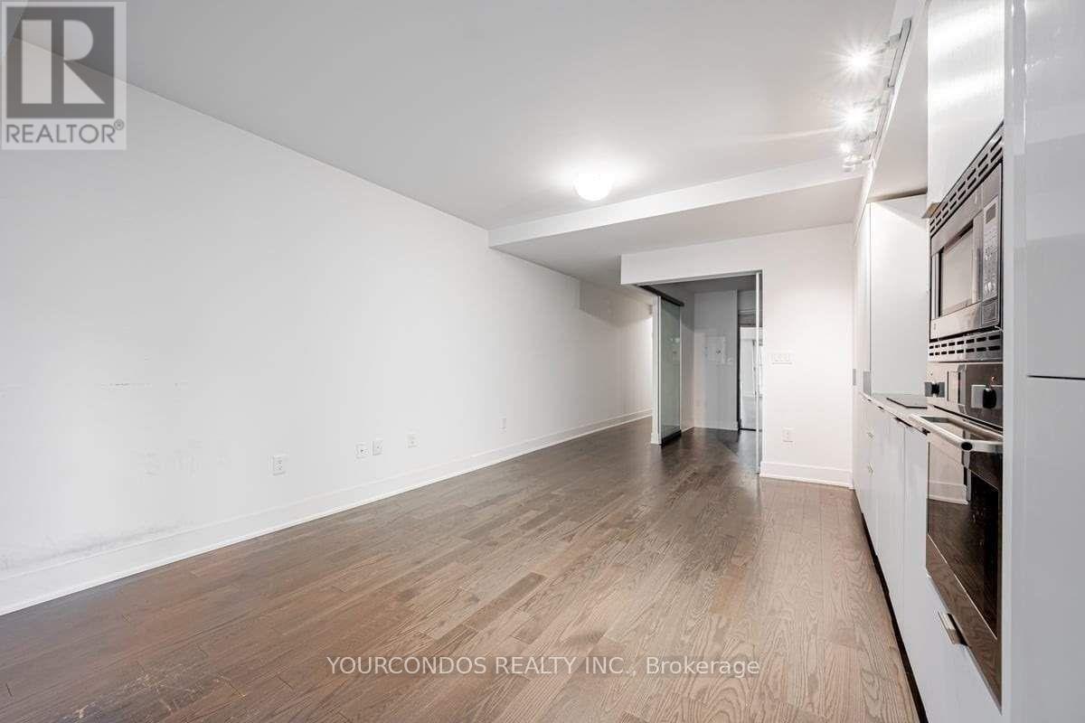 718 - 955 Bay Street, Toronto, Ontario  M5S 0C6 - Photo 9 - C12431174