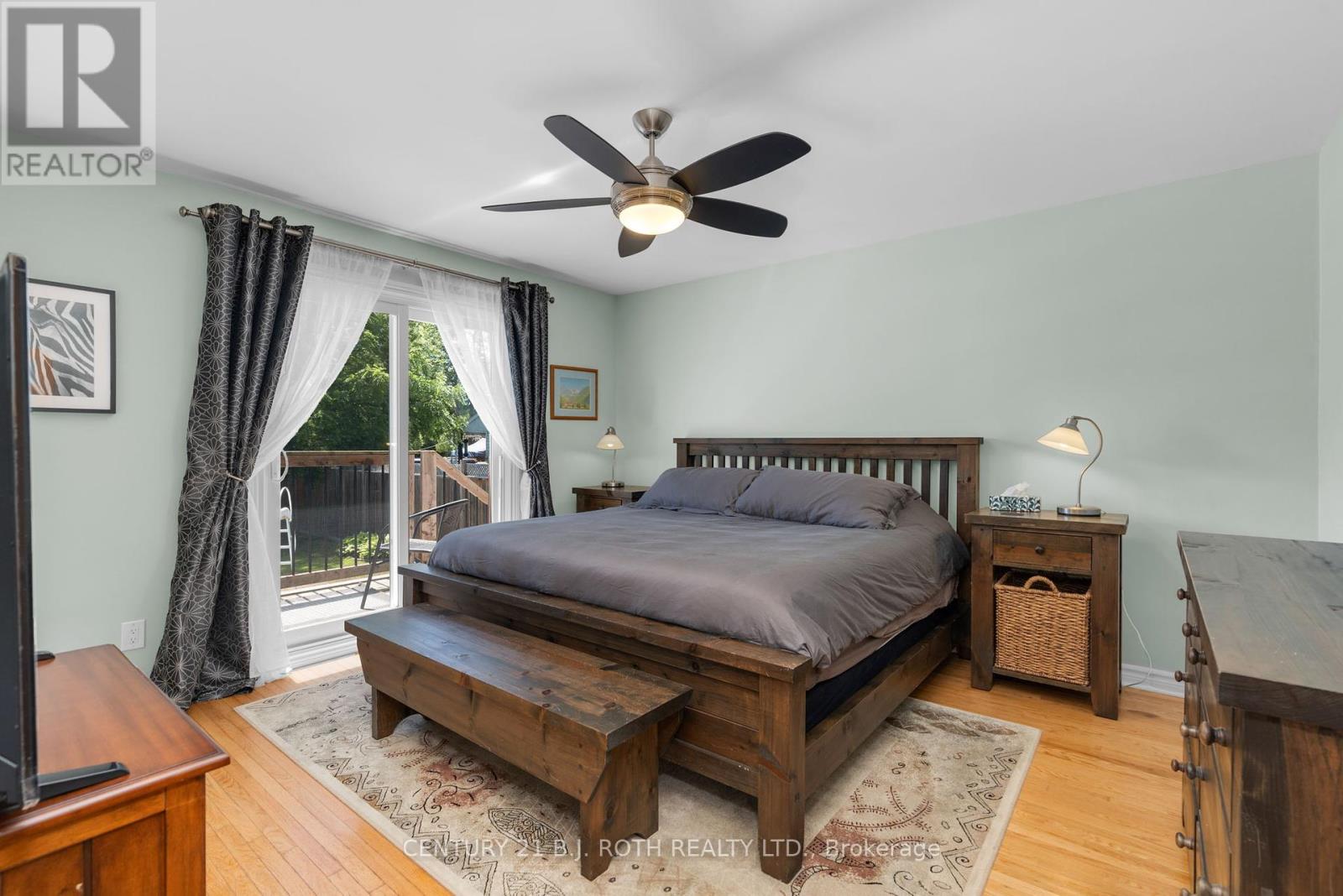 2123 Mildred Avenue, Innisfil, Ontario  L9S 2B9 - Photo 22 - N12431175