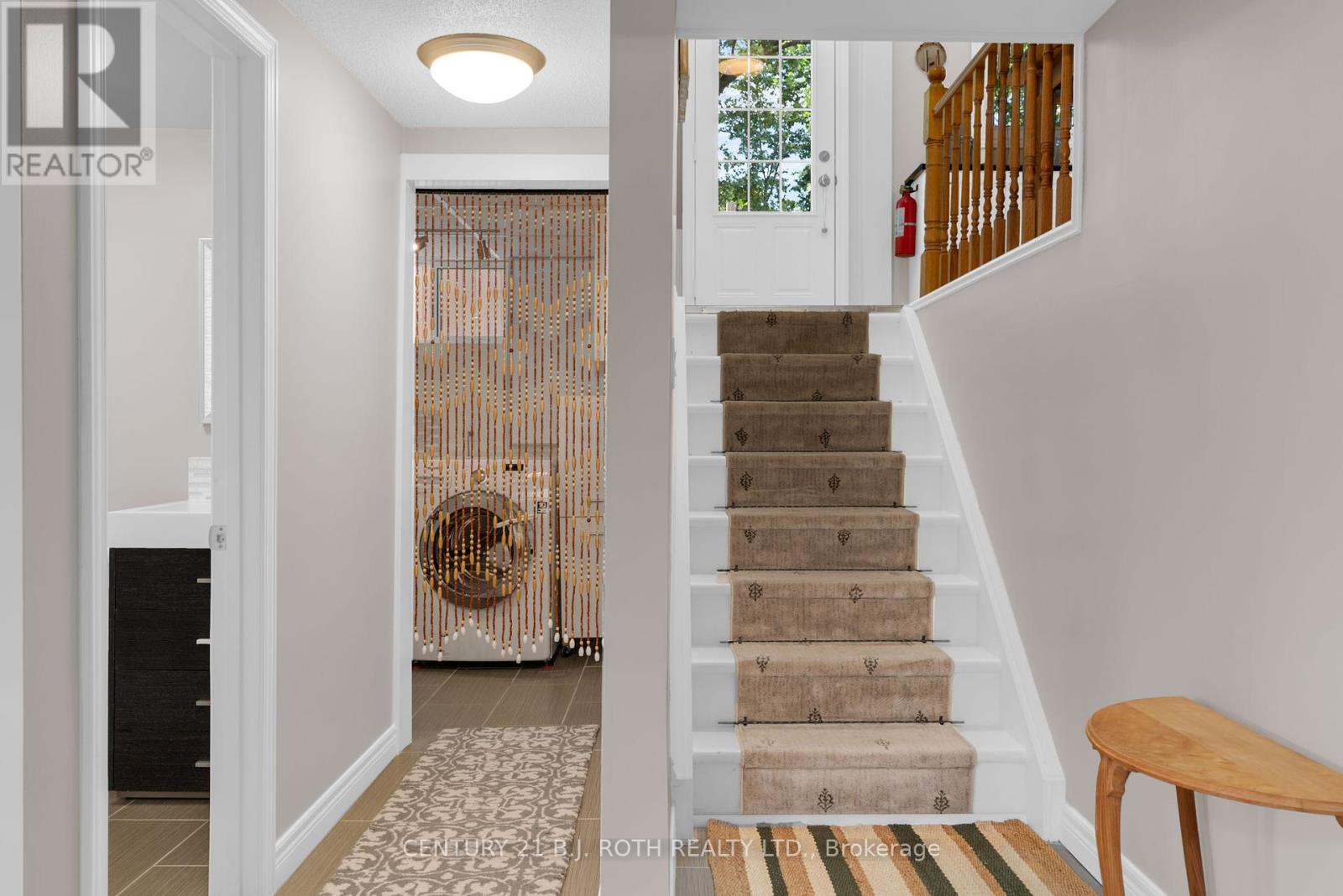2123 Mildred Avenue, Innisfil, Ontario  L9S 2B9 - Photo 24 - N12431175