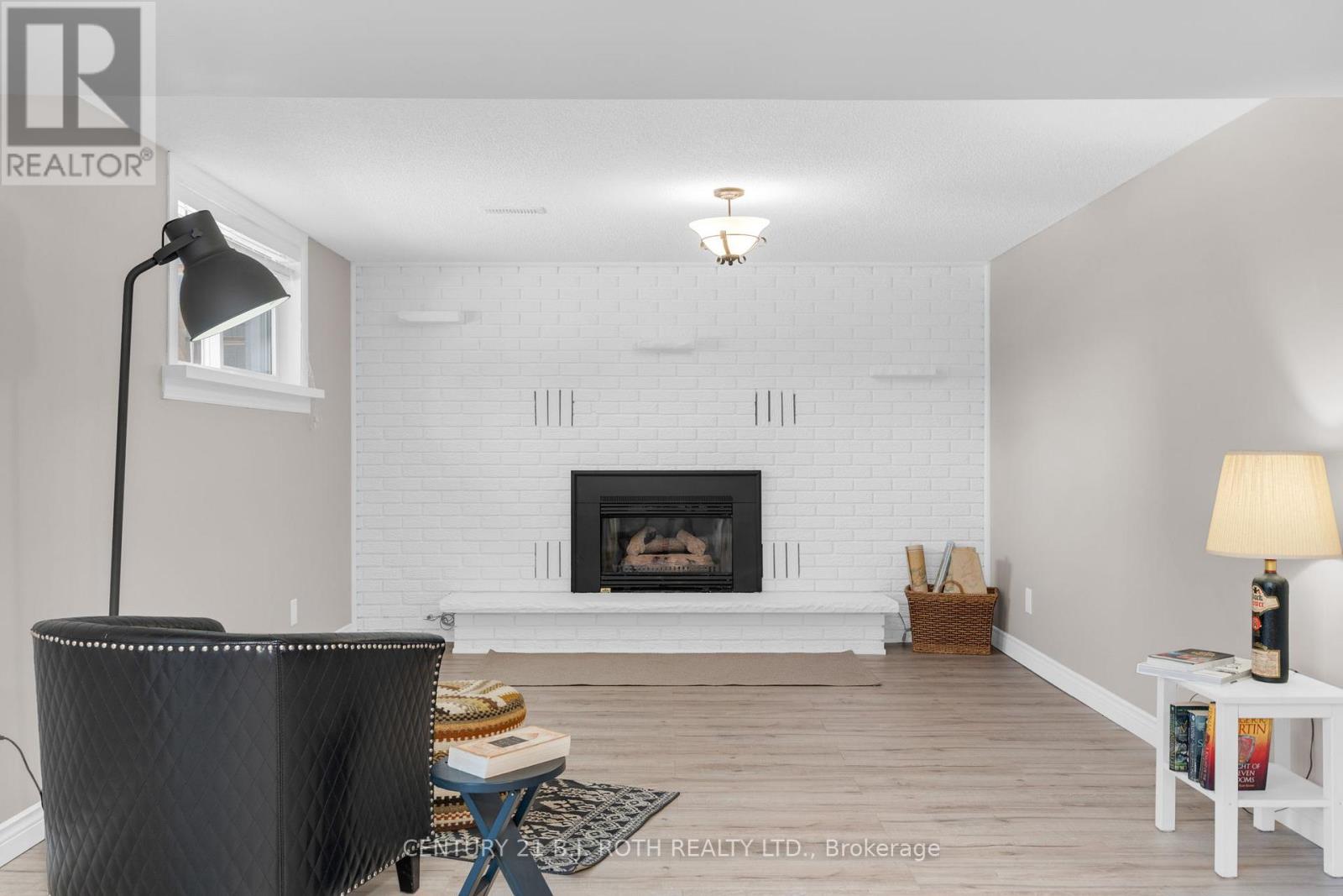 2123 Mildred Avenue, Innisfil, Ontario  L9S 2B9 - Photo 30 - N12431175