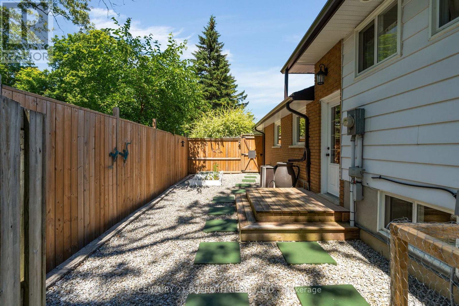 2123 Mildred Avenue, Innisfil, Ontario  L9S 2B9 - Photo 40 - N12431175