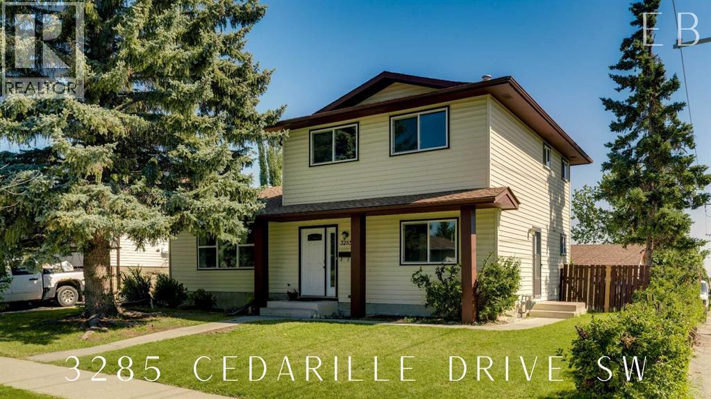 3285 Cedarille Drive SW, Calgary, Alberta